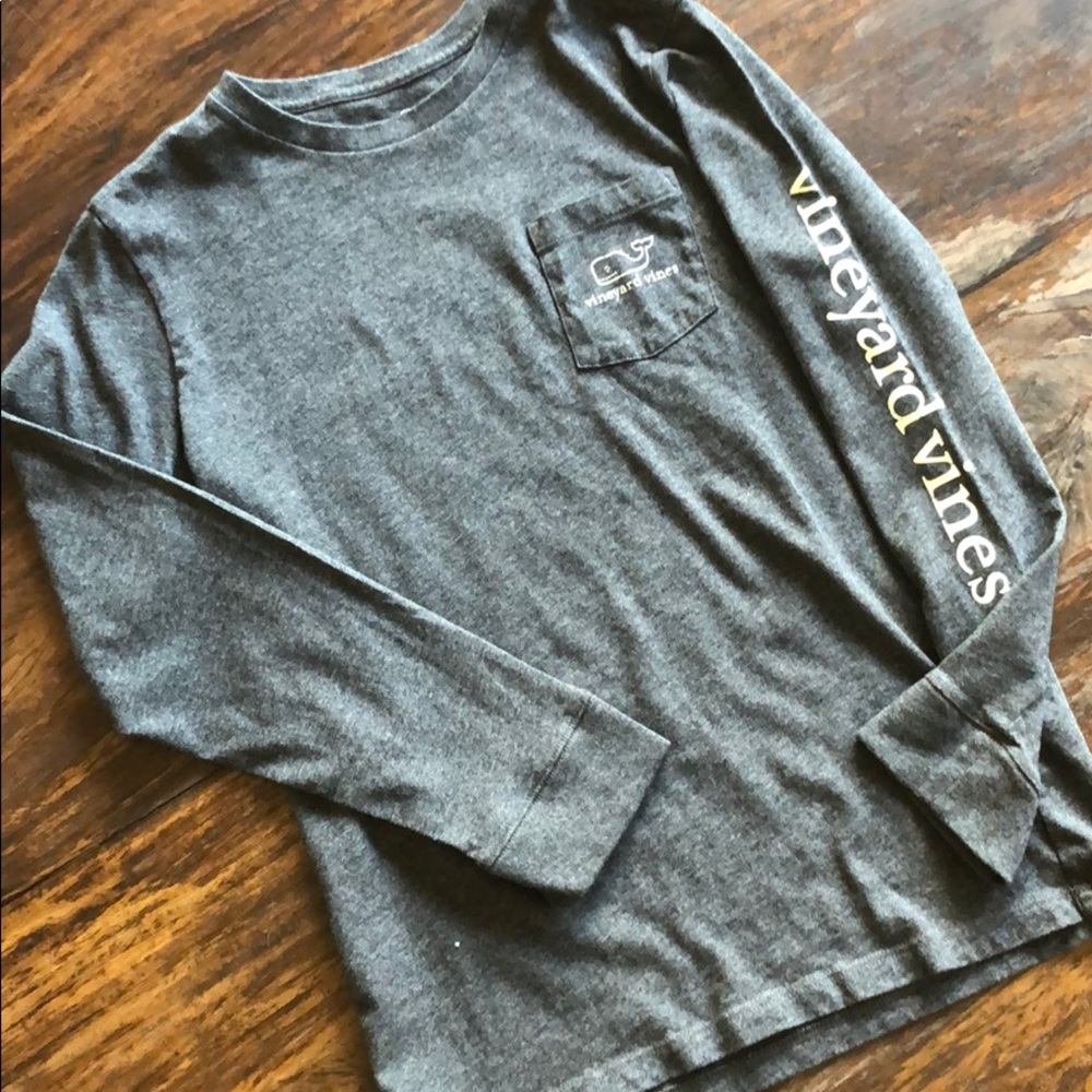 Vineyard Vines Long Sleeved shirt